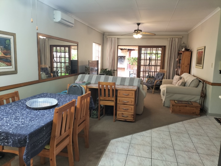 3 Bedroom Property for Sale in Langenhovenpark Free State